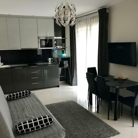 Moko Apartment Parking W Cenie Varsovia Exterior foto